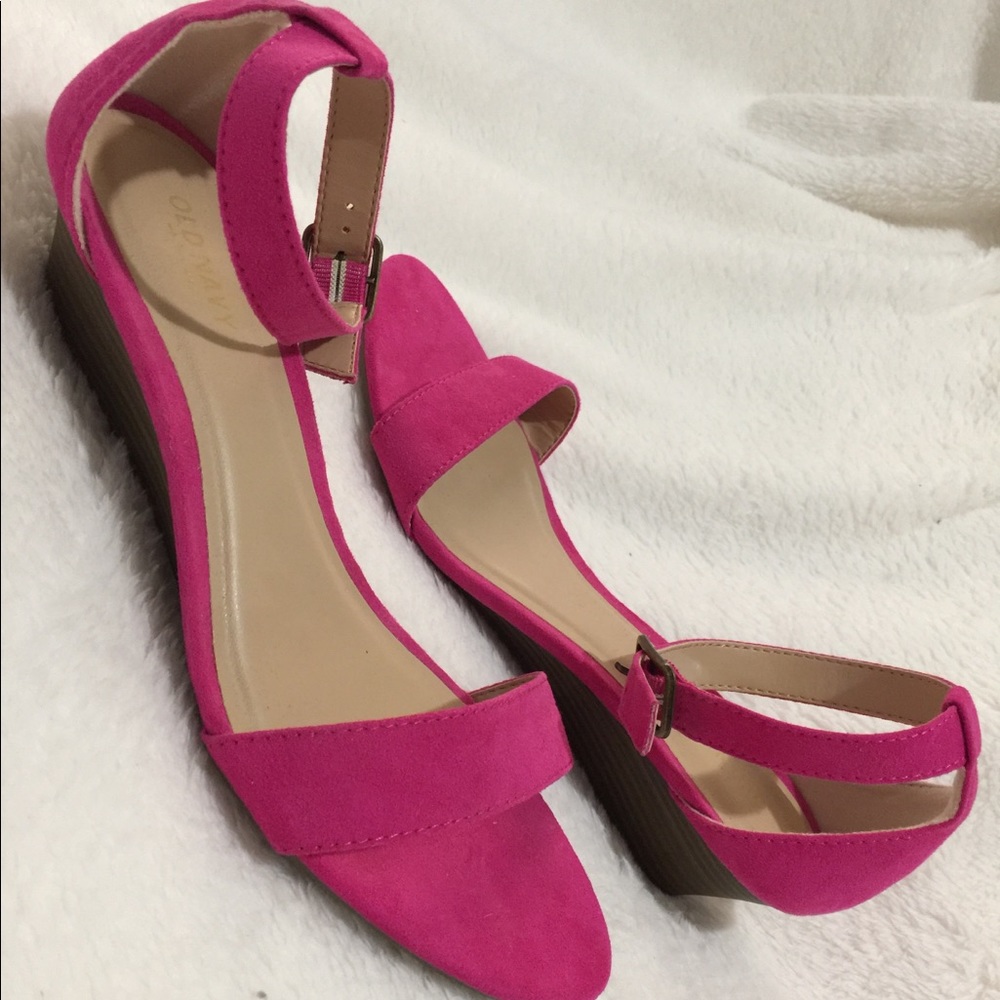 NWOT hot pink old navy sandals